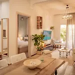 Aphrodite's On Agia Sofia Midas Apartamento *