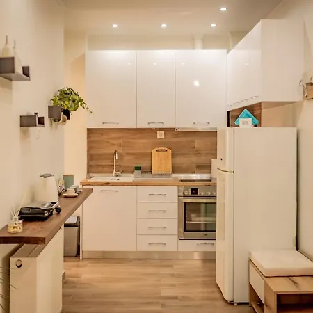 Aphrodite's On Agia Sofia Midas Apartmán Soluň