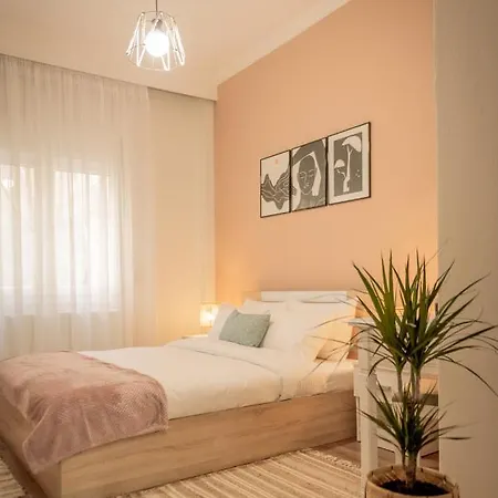 Aphrodite's On Agia Sofia Midas Apartmán Soluň