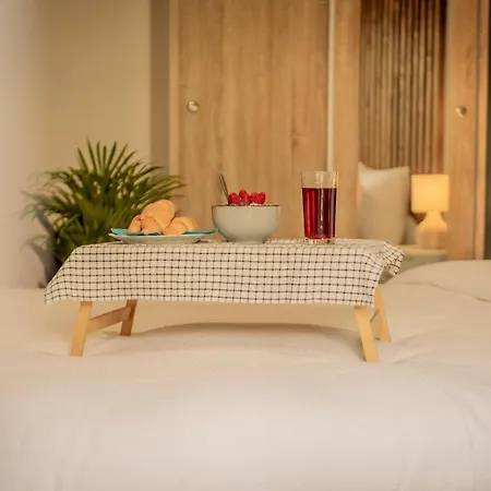 Aphrodite's On Agia Sofia Midas *