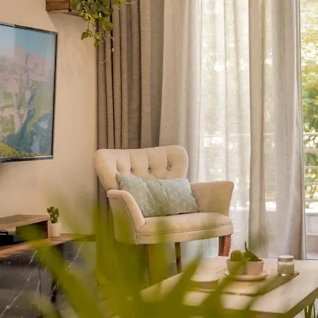 Apartment Aphrodite's On Agia Sofia Midas