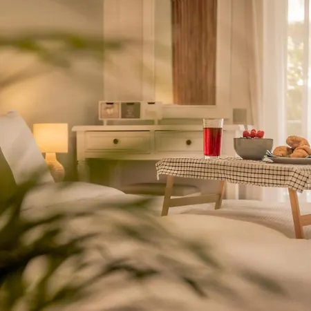 Aphrodite's On Agia Sofia Midas *