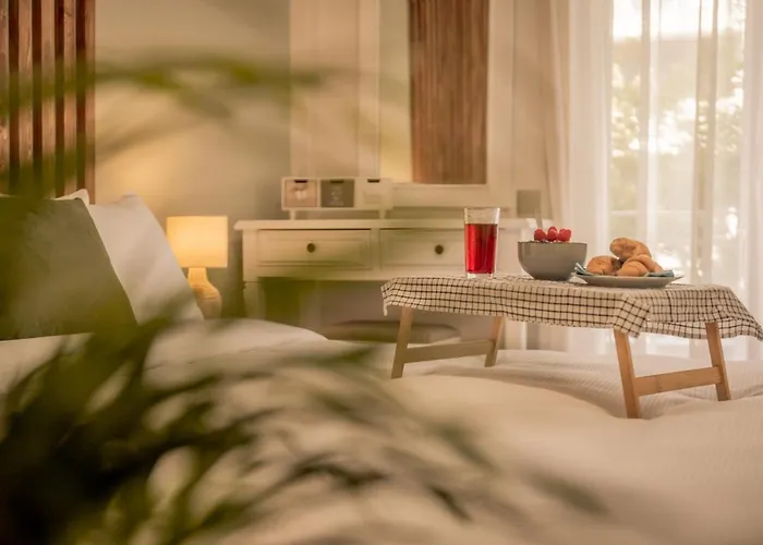 Aphrodite's On Agia Sofia Midas *