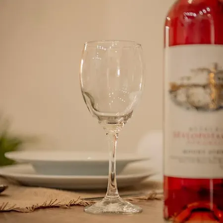 Aphrodite's On Agia Sofia Midas *