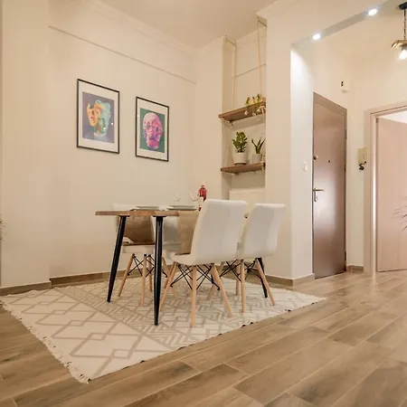 Aphrodite's On Agia Sofia Midas