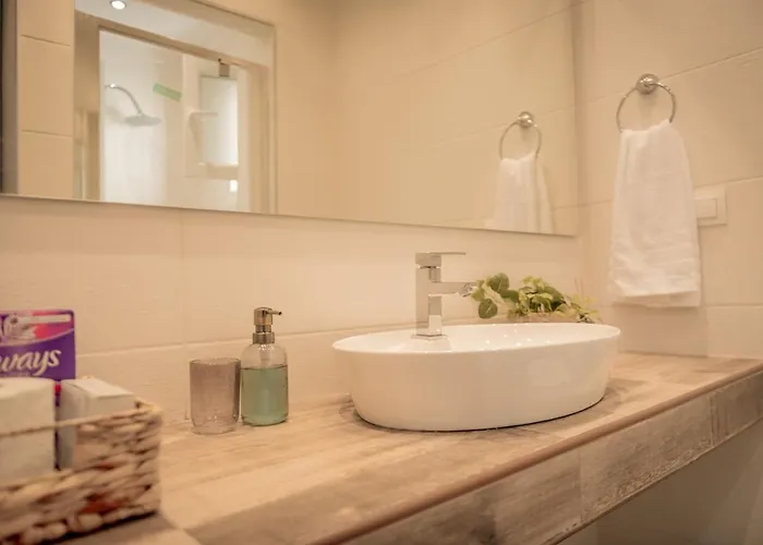 Aphrodite's On Agia Sofia Midas Apartamento *